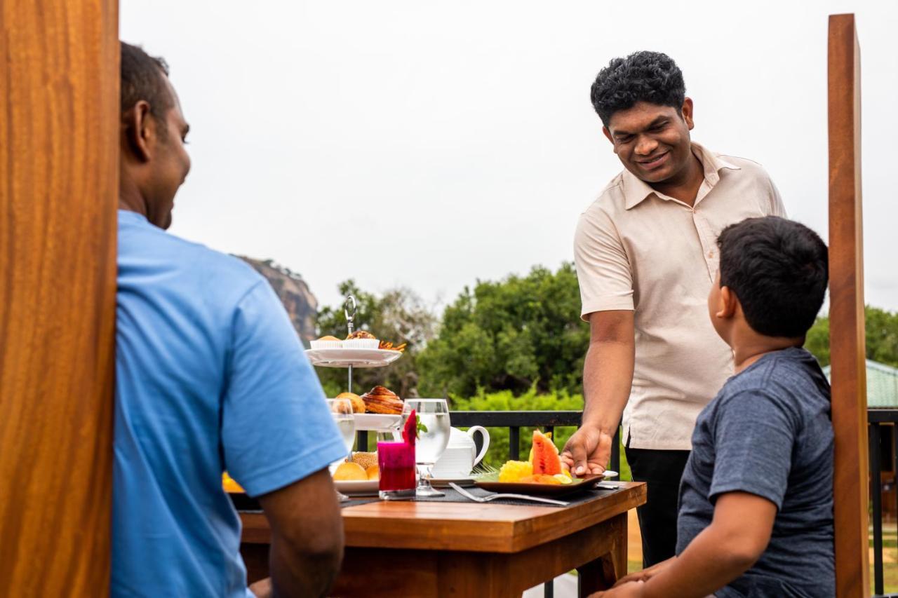 Sigiriya King'S Resort Eksteriør bilde